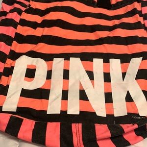 VS Pink brand beach bag